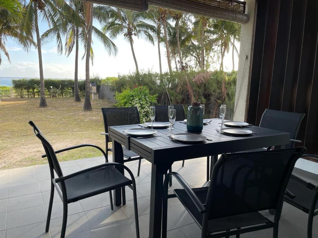 Villa & Bungalow 'Coco Des Sables' Les Pieds Dans L'Eau ลาซาลีน เลอแบ็ง ภายนอก รูปภาพ