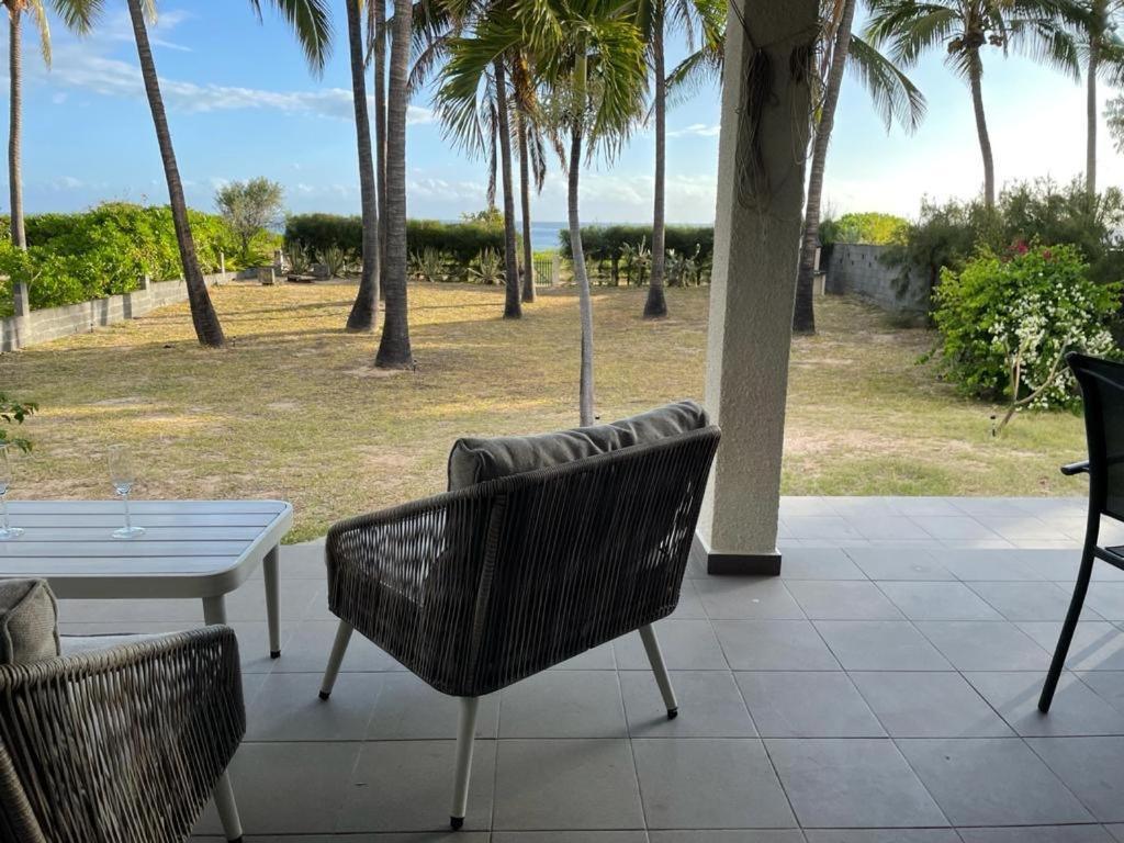 Villa & Bungalow 'Coco Des Sables' Les Pieds Dans L'Eau ลาซาลีน เลอแบ็ง ภายนอก รูปภาพ