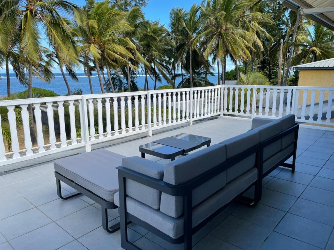 Villa & Bungalow 'Coco Des Sables' Les Pieds Dans L'Eau ลาซาลีน เลอแบ็ง ภายนอก รูปภาพ